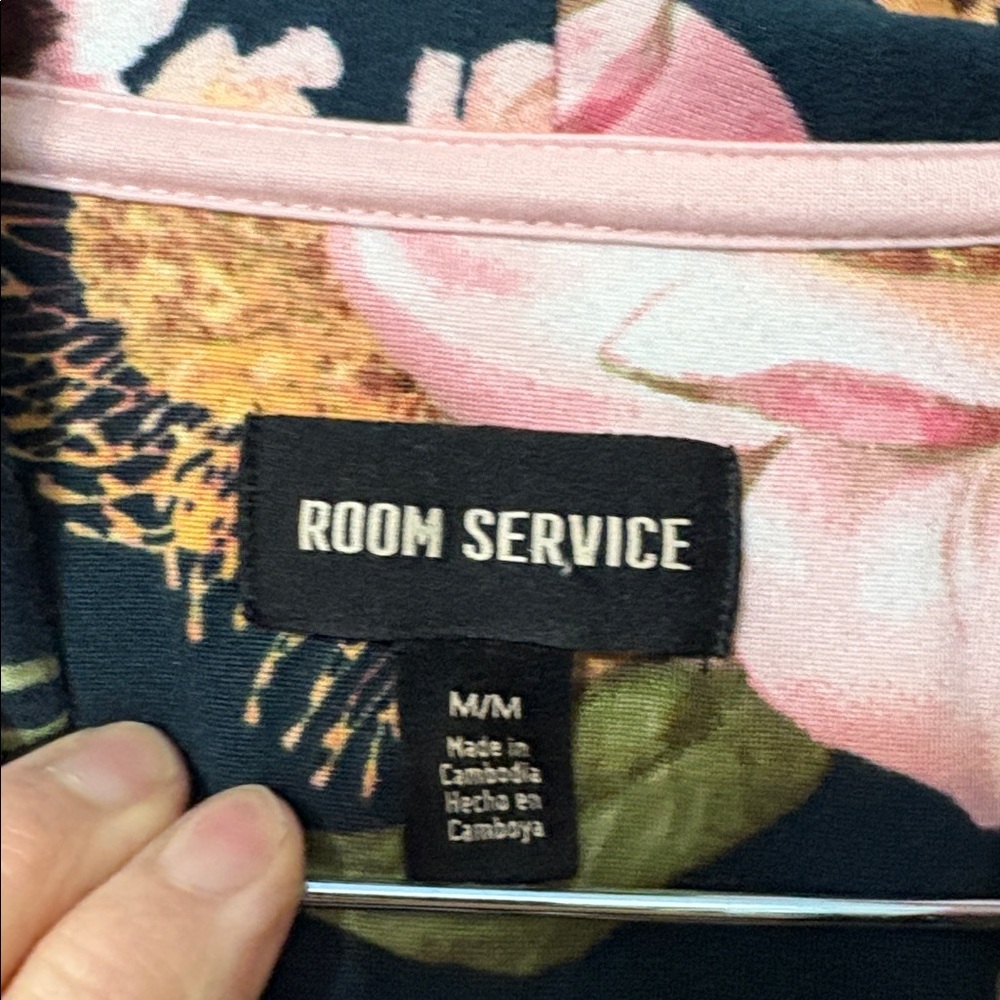 Room Service Floral Pajama Set M Black Pink Knit Lounge Sleepwear - Picture 3 of 4